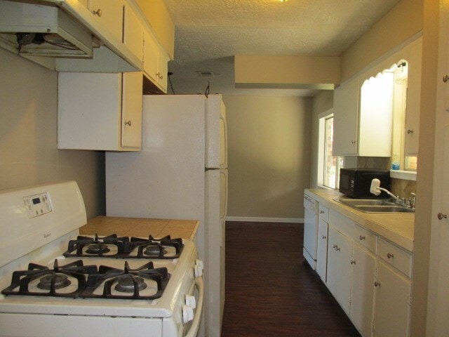 Photo - 2105 Bush Dr
