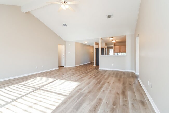 Photo - 10815 Malden Dr