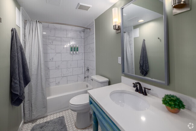 Studio - 296SF - Bathroom