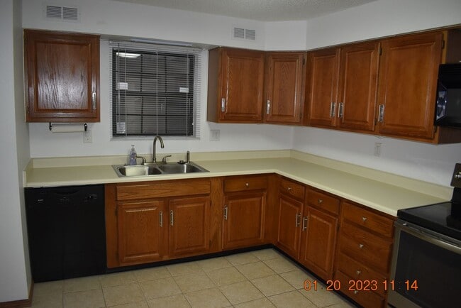 Photo - Cozy, Open, Quiet, and Clean Littleton 1 Bed! Unit #205
