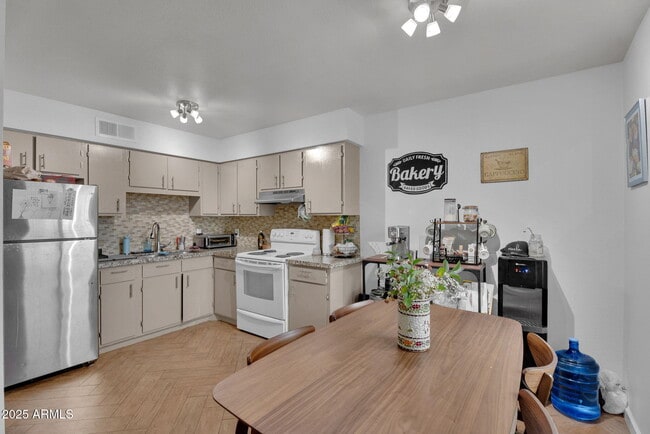 Photo - 3626 N 37th St