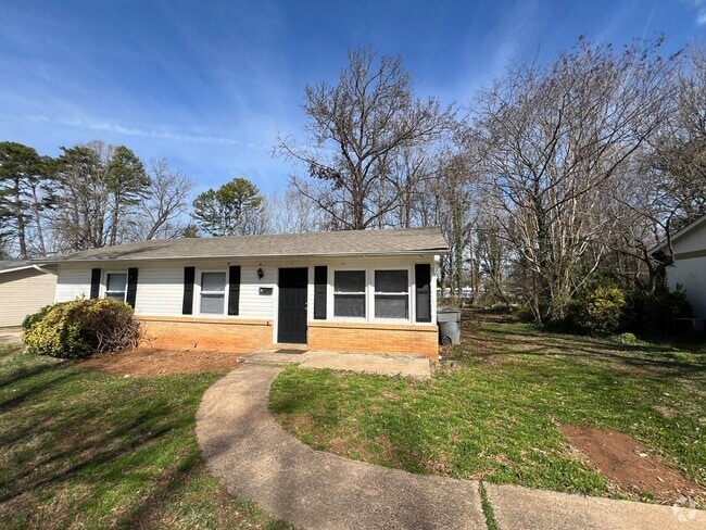 Building Photo - 4322 Pebblebrook Dr Rental