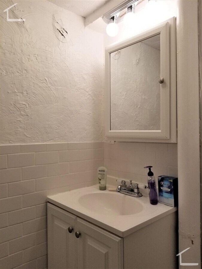 Photo - Large 4 bedroom