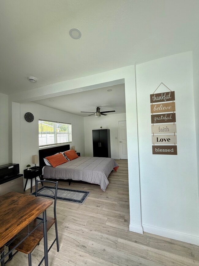 Photo - 1213 NW 4th Ave