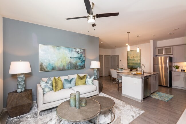 Photo - Hawthorne at the Glen