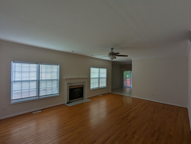 Photo - Spacious 4-Bedroom, 3-Bath Home in Parkside!