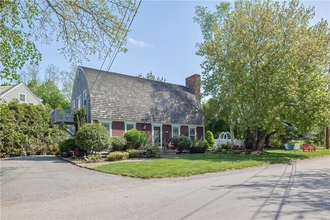 35 Fales Rd