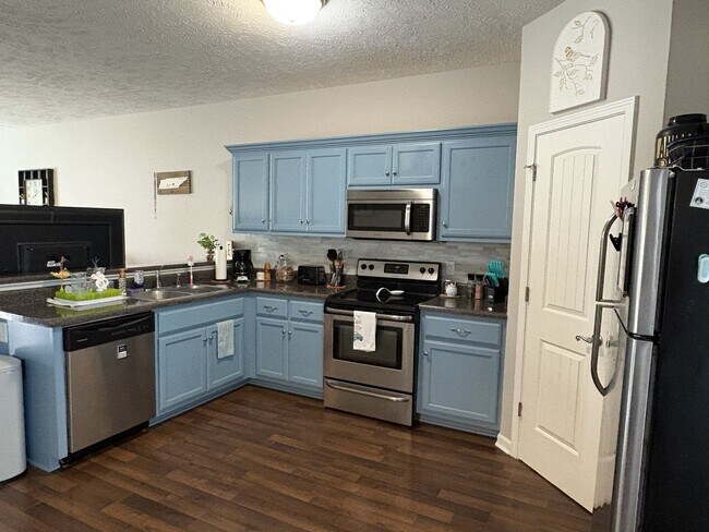 Photo - Upscale Townhome Near I-24