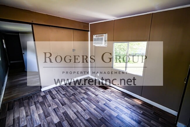 Photo - 124 Park Dr