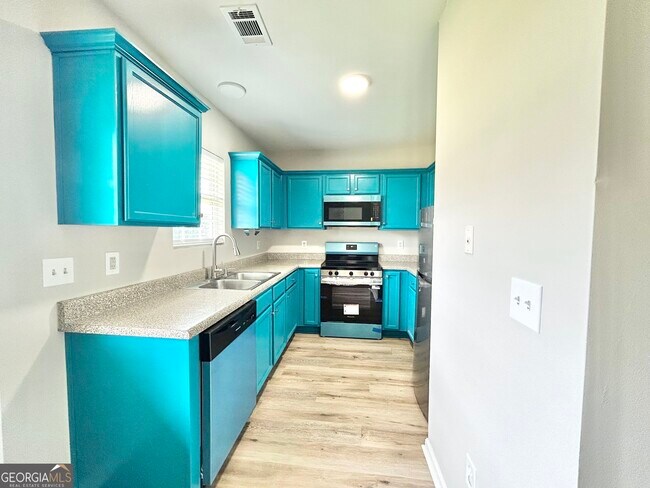 Photo - 736 Wheel House Ln