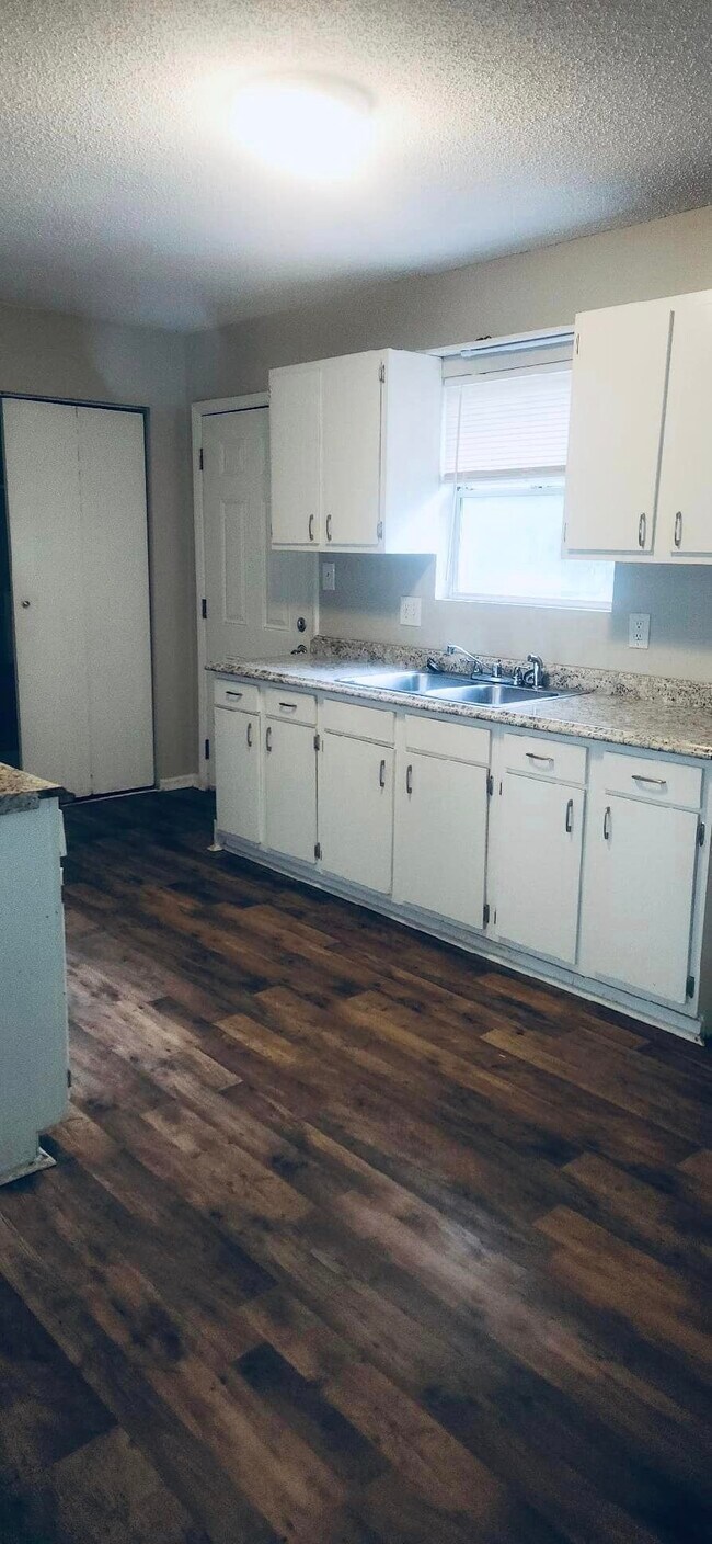 822 Fairview St Rental For Rent in High Point, NC