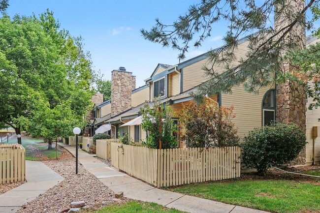Building Photo - 8786 Allison Dr