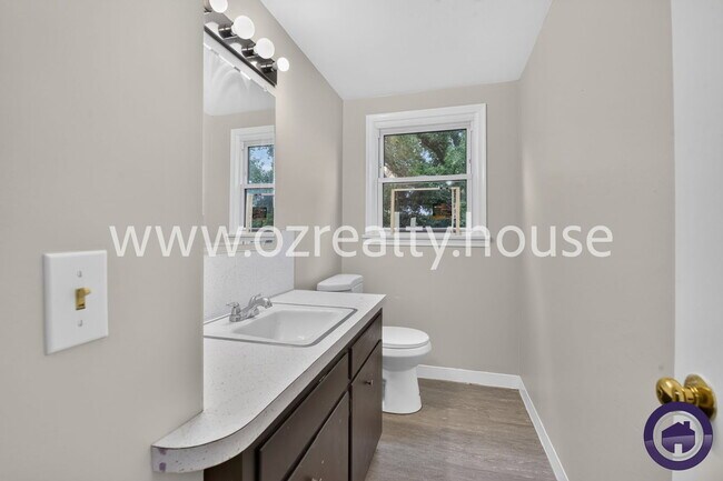 Photo - 1703 Heatherdowns Blvd