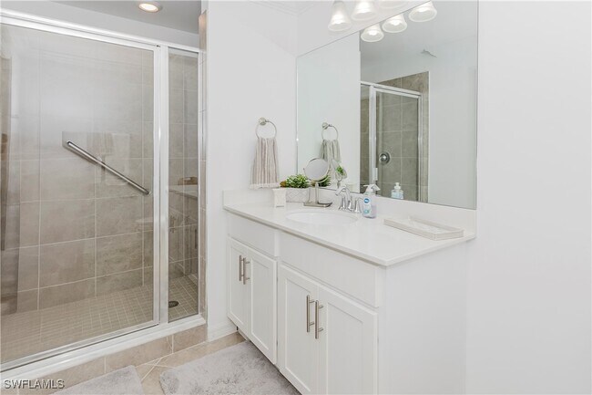 Photo - 6034 National Blvd Unidad 533