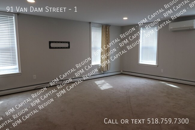 91 Van Dam St Unit 1