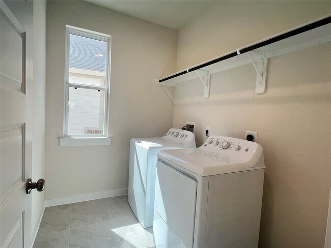 Photo - 7238 Clearwater Cv Dr