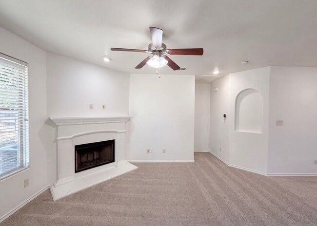 Photo - 1108 Edgewater Dr