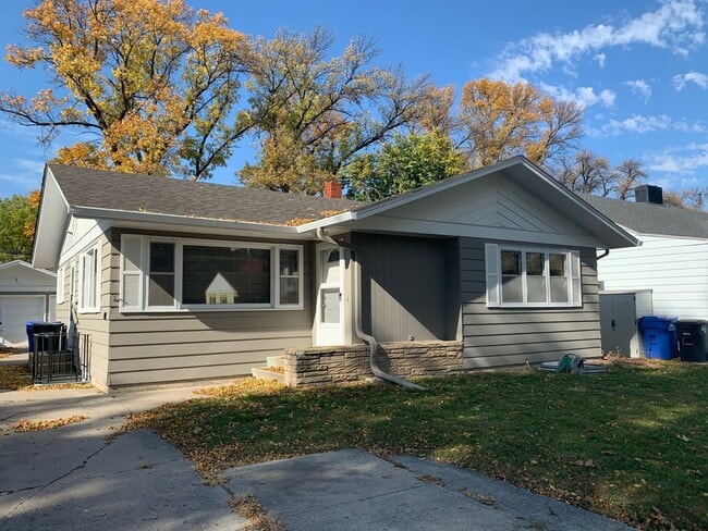 Building Photo - 1418 Unit A