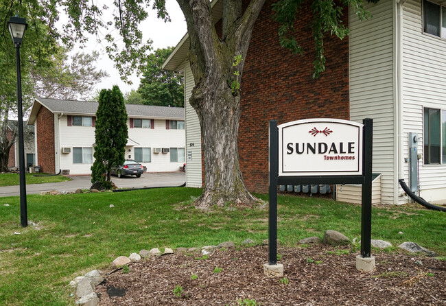 Sundale Townhomes - Sundale Townhomes