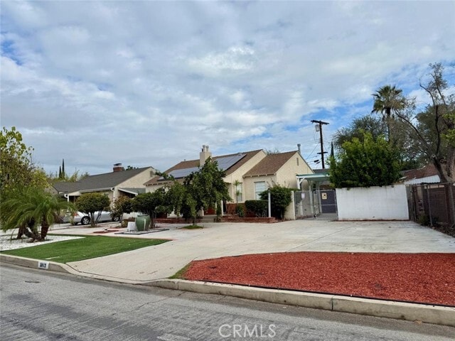 Photo - 5912 Carpenter Ave