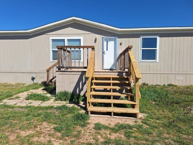 Photo - Great 4 Bed, 2 Bath Rental on over 1.25 ac...