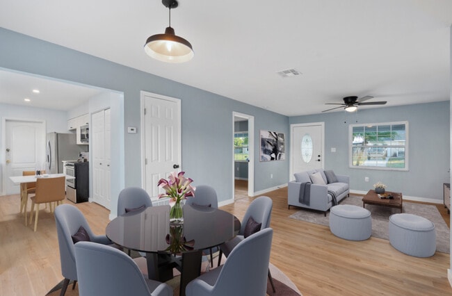 Photo - 3806 Groome Dr