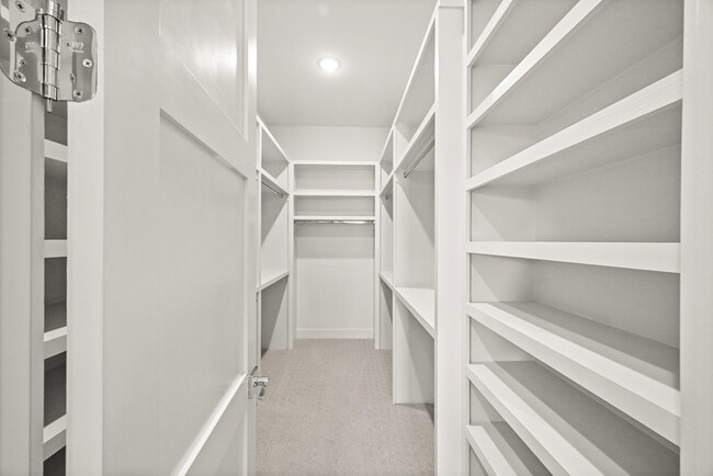 Building Photo - 2409 Webster St