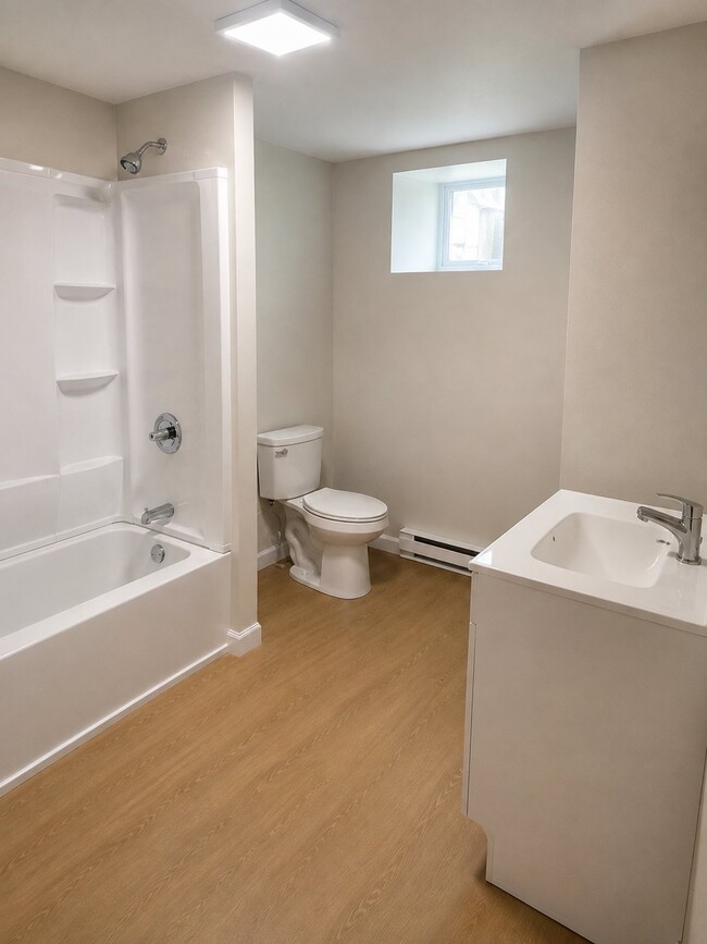 1510-1512-1512 Linden St Unit B