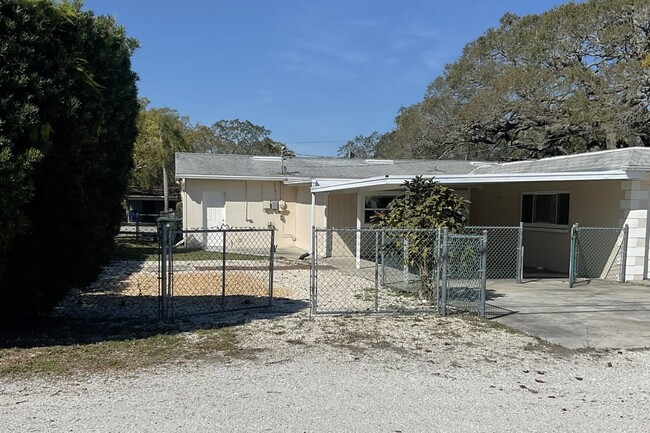 514 Ridge Rd SW Rental - House Rental in Largo, FL | ForRent.com