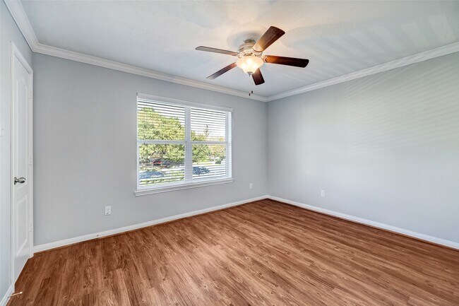 Photo - 835 Heights Blvd