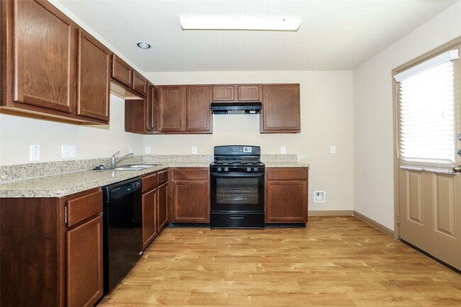 Building Photo - 5843 Kyle Cove Dr Rental