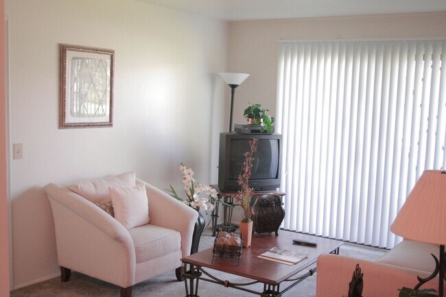 Photo - Sugartree Apartments