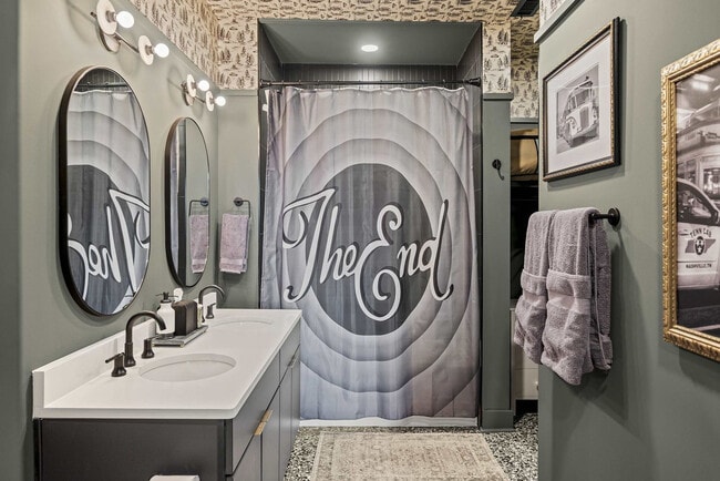 Photo - 245 Hermitage Ave Unidad ID1261721P