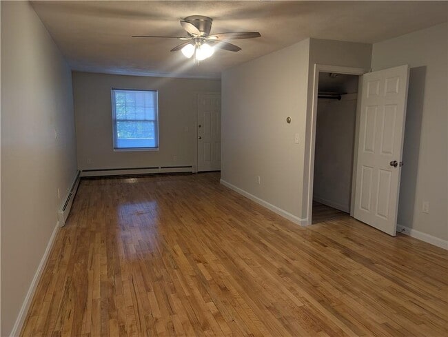 Photo - 444 Woodward Rd