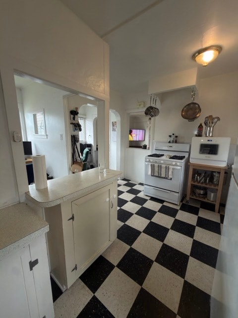 3446 Nile St