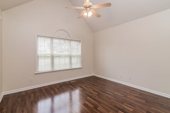 Photo - 1907 Stoney Meadow Dr