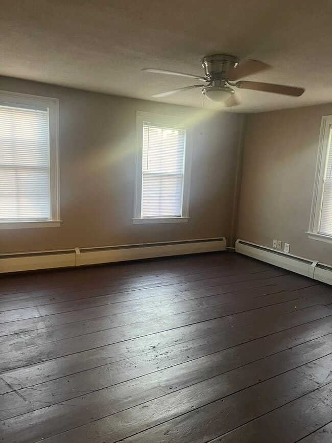 376 Salmon Brook St Unit 5