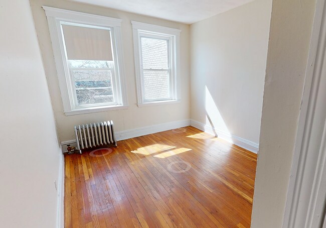 Photo - 9/1 No Fee! Split style 3BR w/balcony, heat inc!