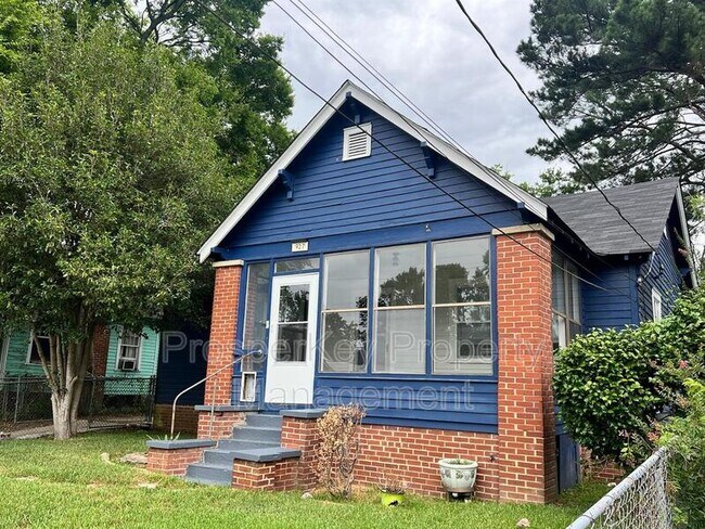 Photo - 927 Neill Dr