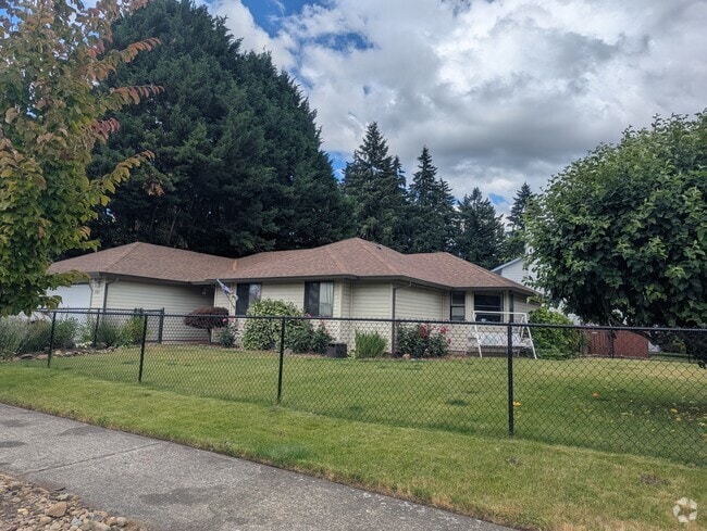 Building Photo - 3705 NE 157th Ave Rental