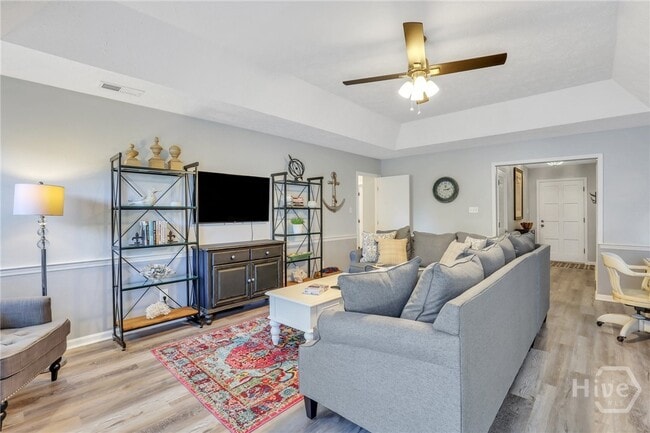 Photo - 10 Wyckfield Ct