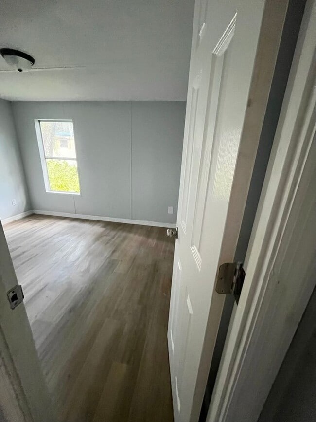 Photo - SPACIOUS 3BR/2BA Bushnell Home NO APPLICAT...