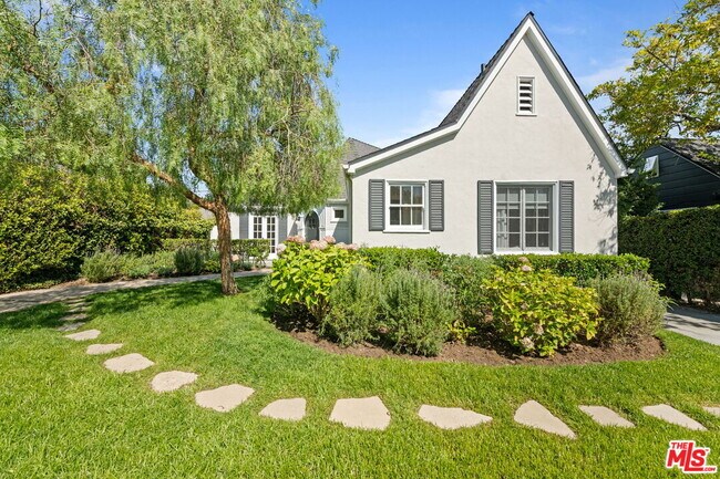 Photo - 234 N Ridgewood Pl