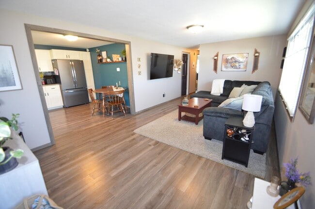 Photo - 610 Elizabeth St