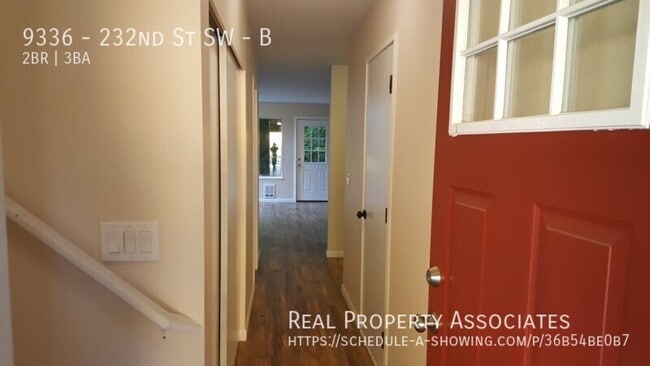 Photo - 9336 232nd St SW Unidad B