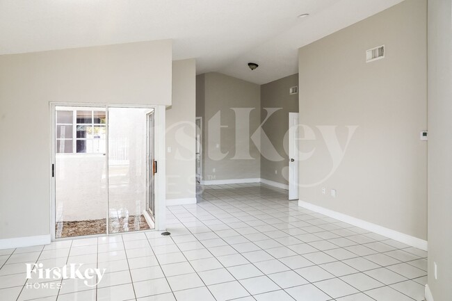 Photo - 5860 SW 150th Ave
