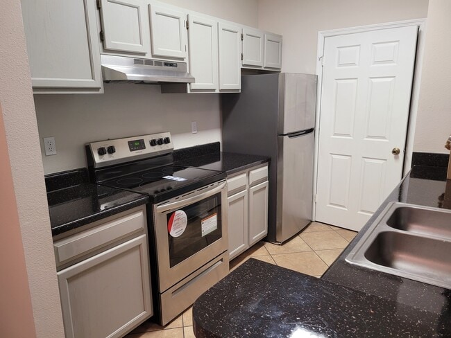 Photo - 5621 Pinnacle Heights Cir Unidad 107