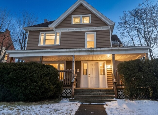 Building Photo - 274 Chenango St Unit 1