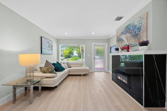 Photo - 1532 NE 17th Ave
