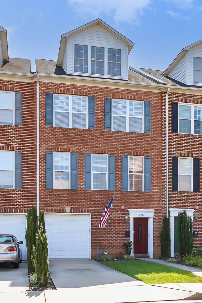 Building Photo - 2022 N Culpeper St Rental